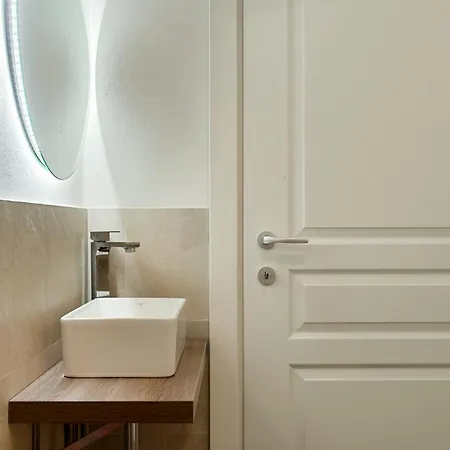 Dei Mille Apartment